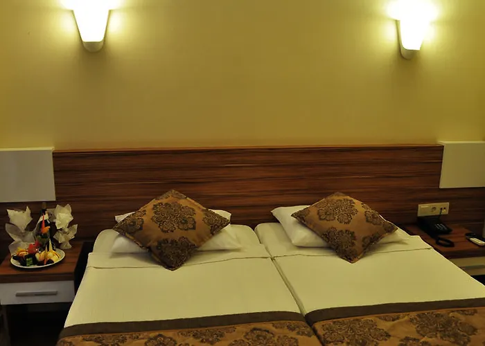 מלון Sun Park 3*